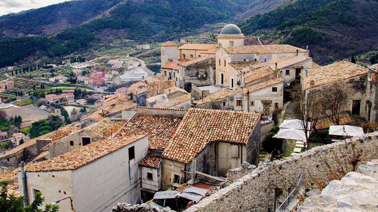 Morano, Calabria 1280 x 720