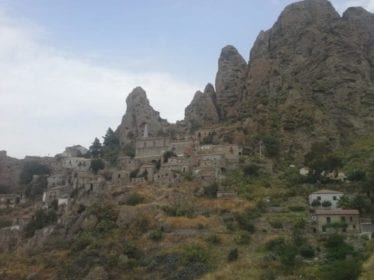 Pentedattilo: the ghost town in Italy
